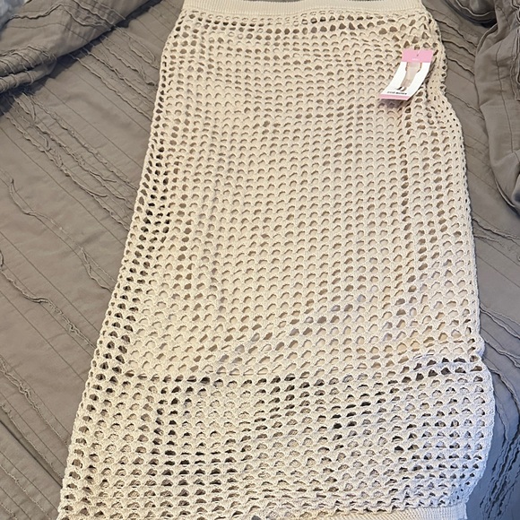 Steve Madden Dresses & Skirts - Steve Madden Beige Skirt size small